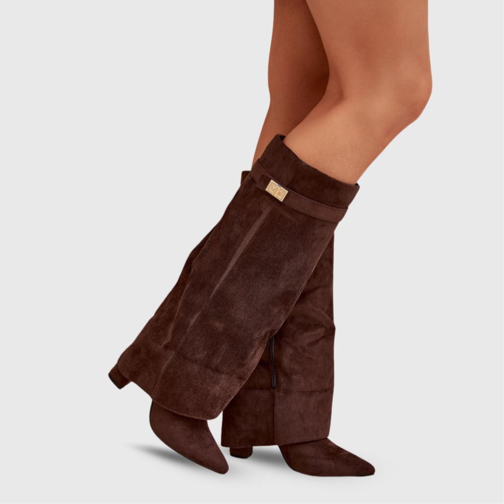 Botas altas con un diseño elegante LuvaModa