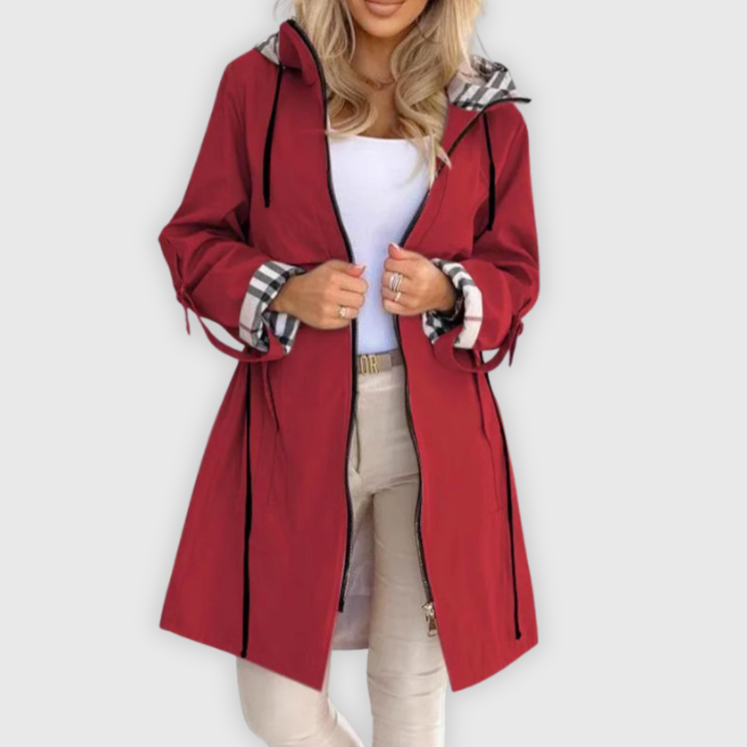 Chaqueta larga con capucha y detalles elegantes Luvamoda