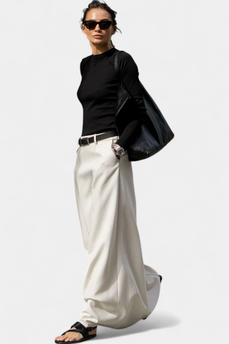 Falda Ada H-Line monocromática con estilo urbano moderno LuvaModa