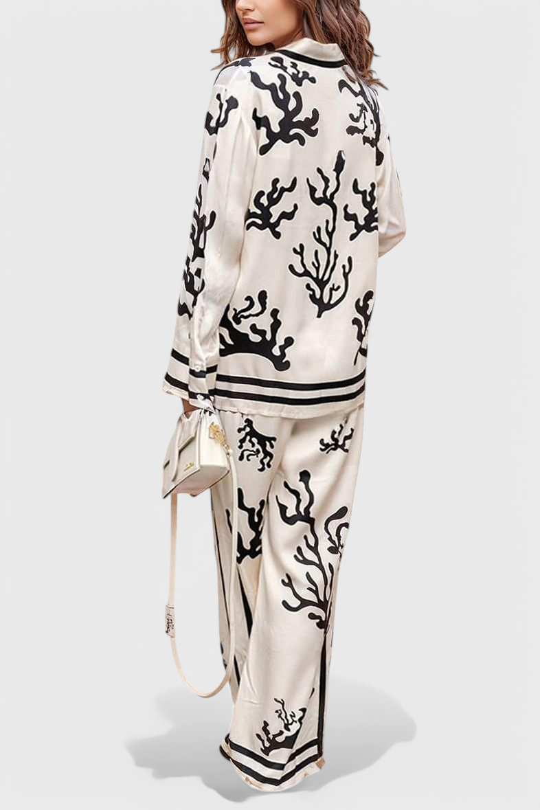 Conjunto de pantalones anchos con estampado artístico de Nazaret LuvaModa