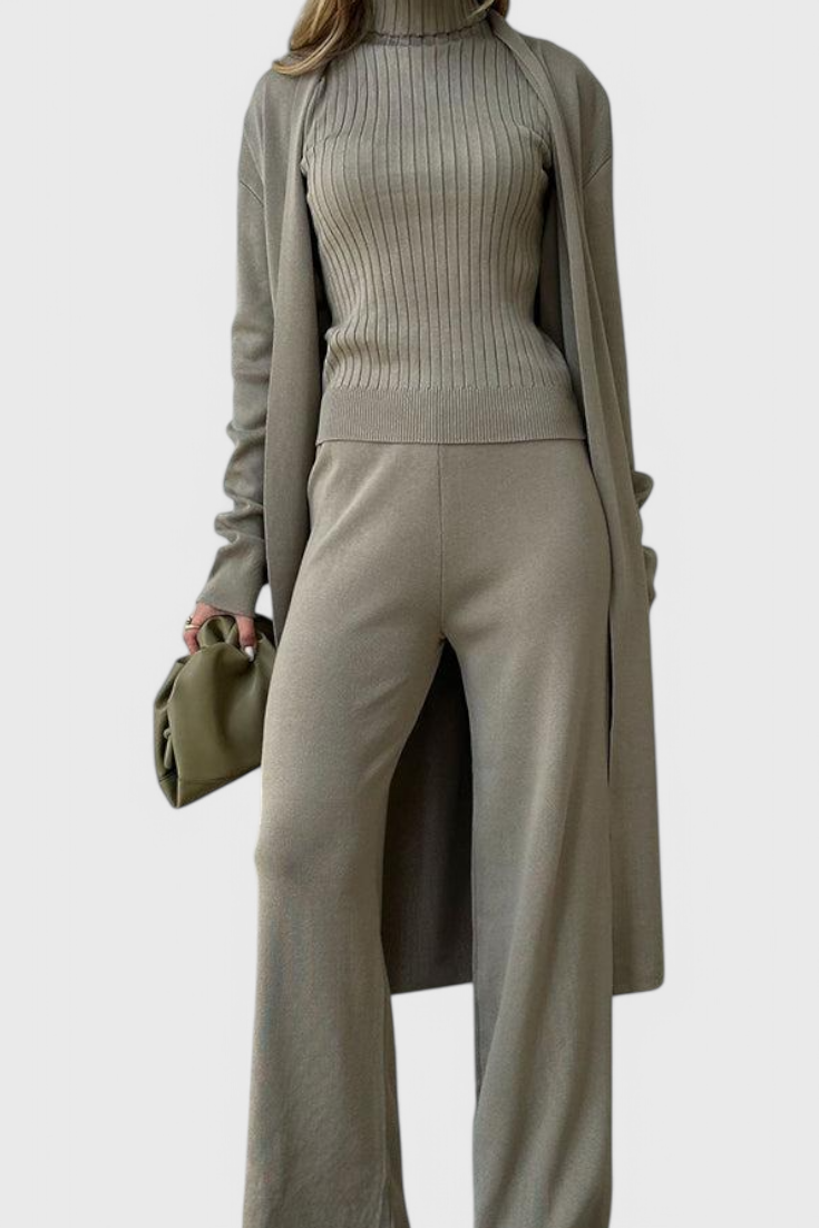 Conjunto de tres piezas de punto Mahalia LuvaModa