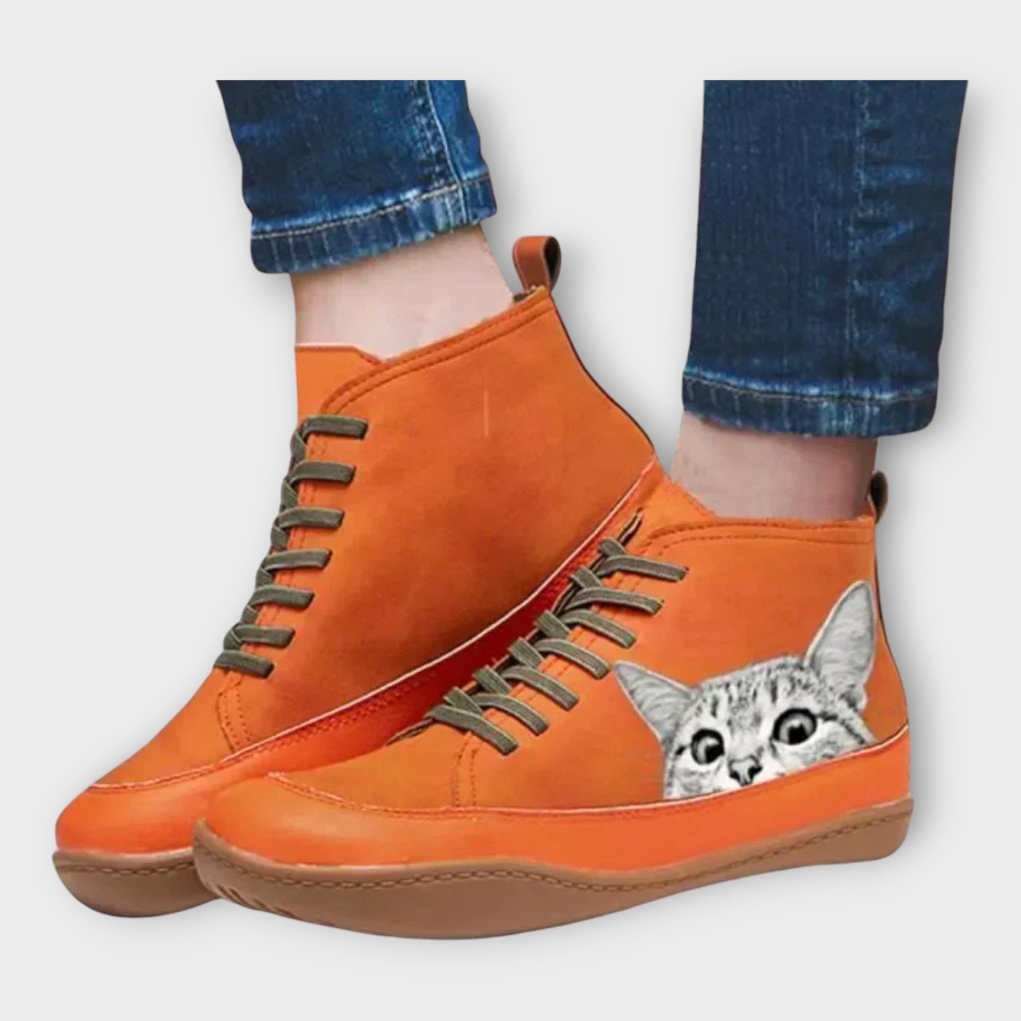 Zapatillas elegantes con diseño discreto LuvaModa