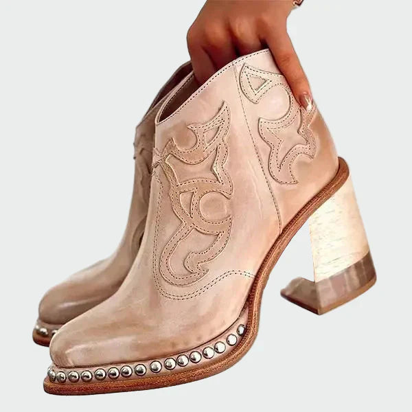 Botas de cuero bordadas LuvaModa
