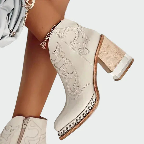 Botas de cuero bordadas LuvaModa