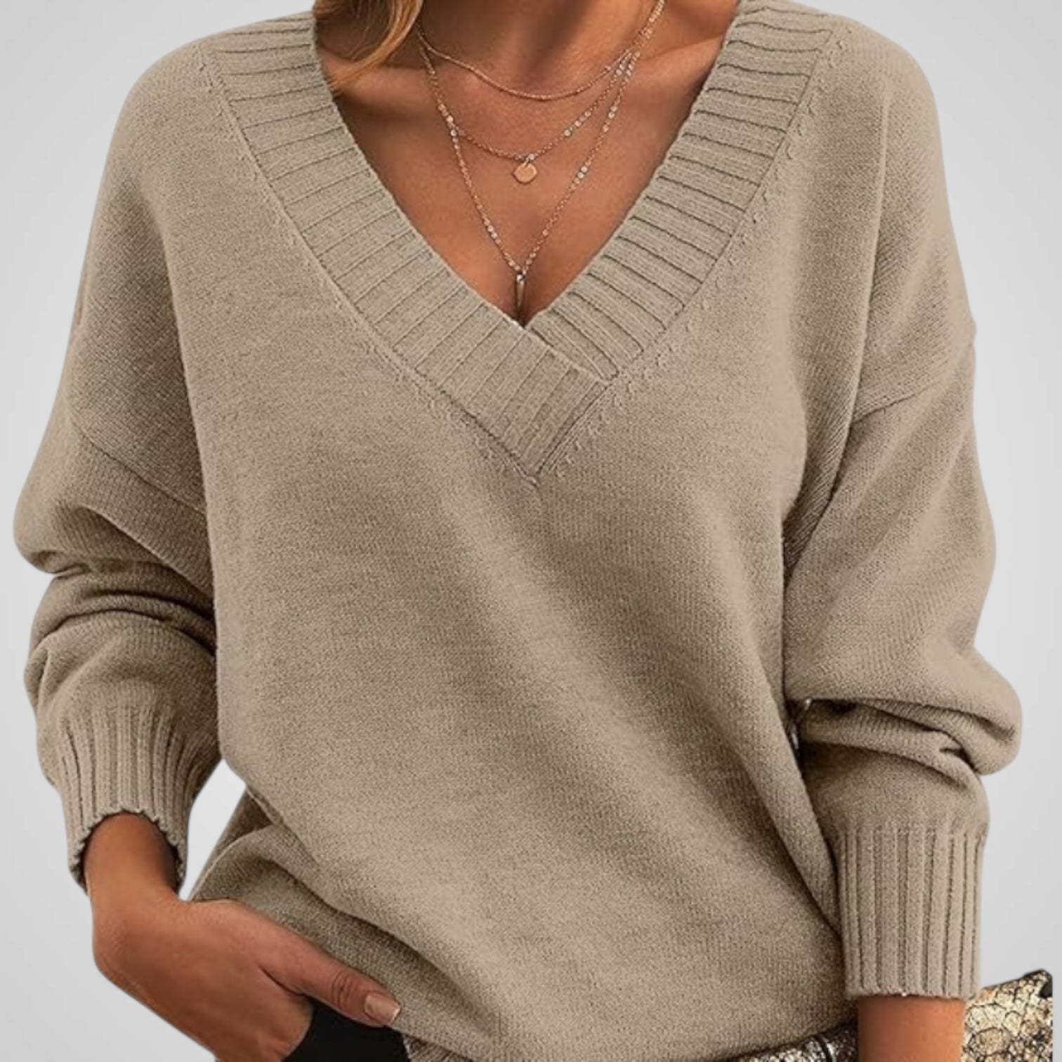 Ani | Jersey elegante de cachemira con cuello en V Luvamoda