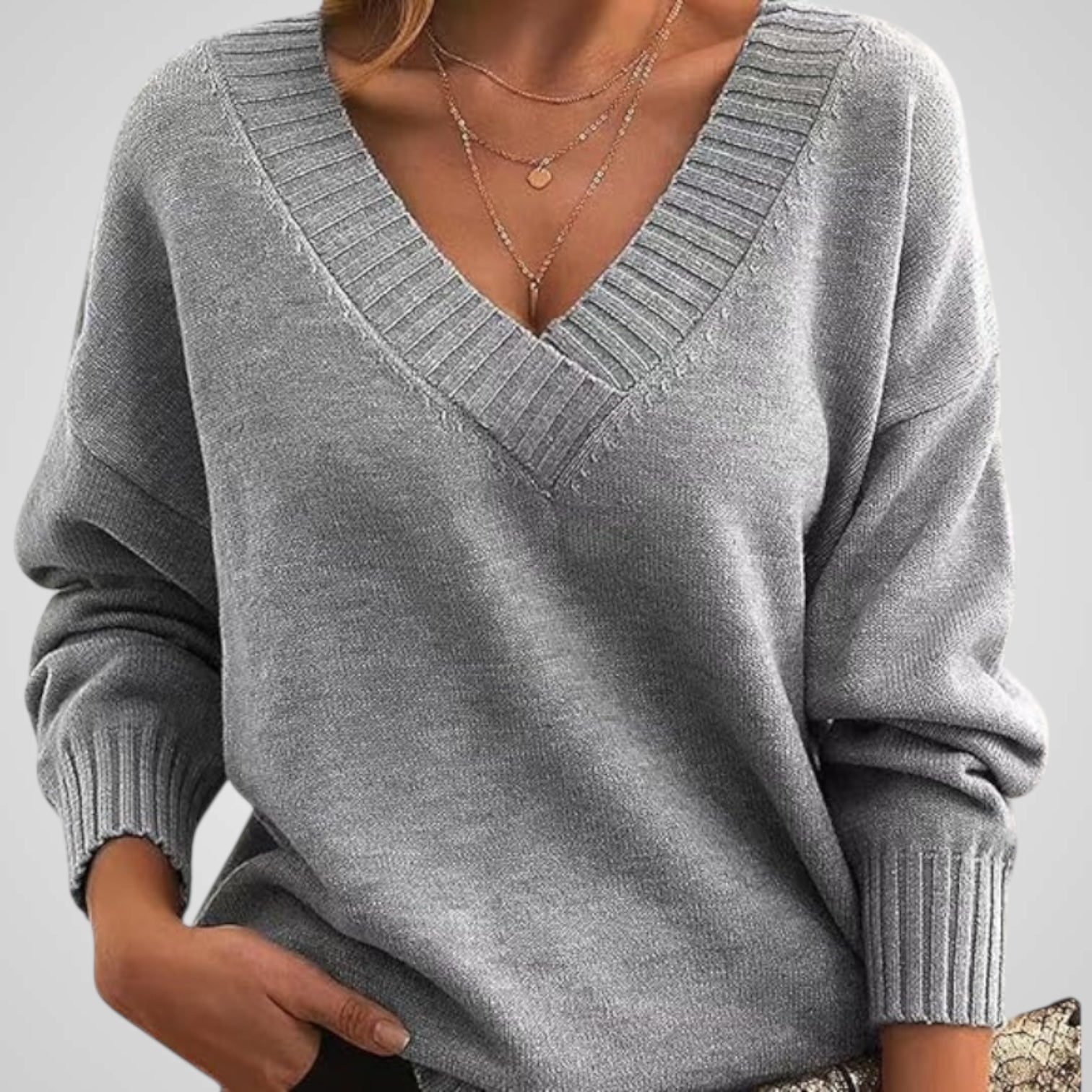 Ani | Jersey elegante de cachemira con cuello en V Luvamoda