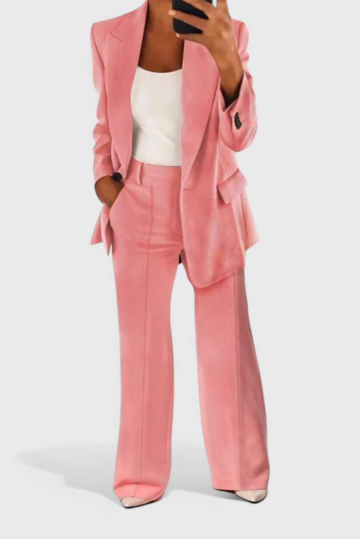 Conjunto de dos piezas Kaia Careful para la oficina y más LuvaModa