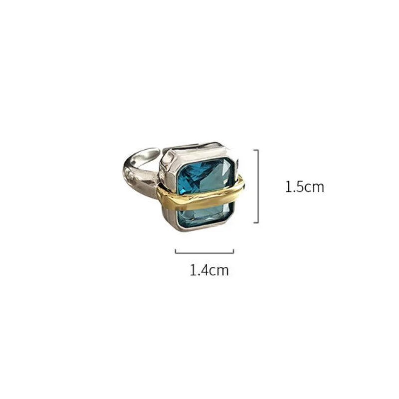 Anillo de plata con circonita azul LuvaModa