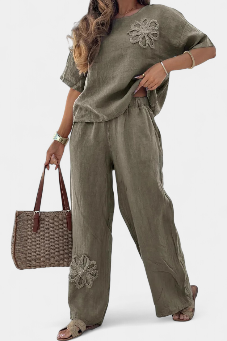 Conjunto Natalia Relaxed en lino bordado con una silueta cómoda LuvaModa