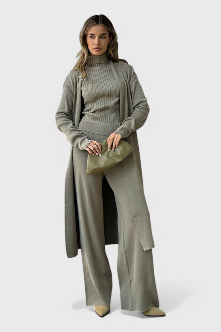 Conjunto de tres piezas de punto Mahalia LuvaModa