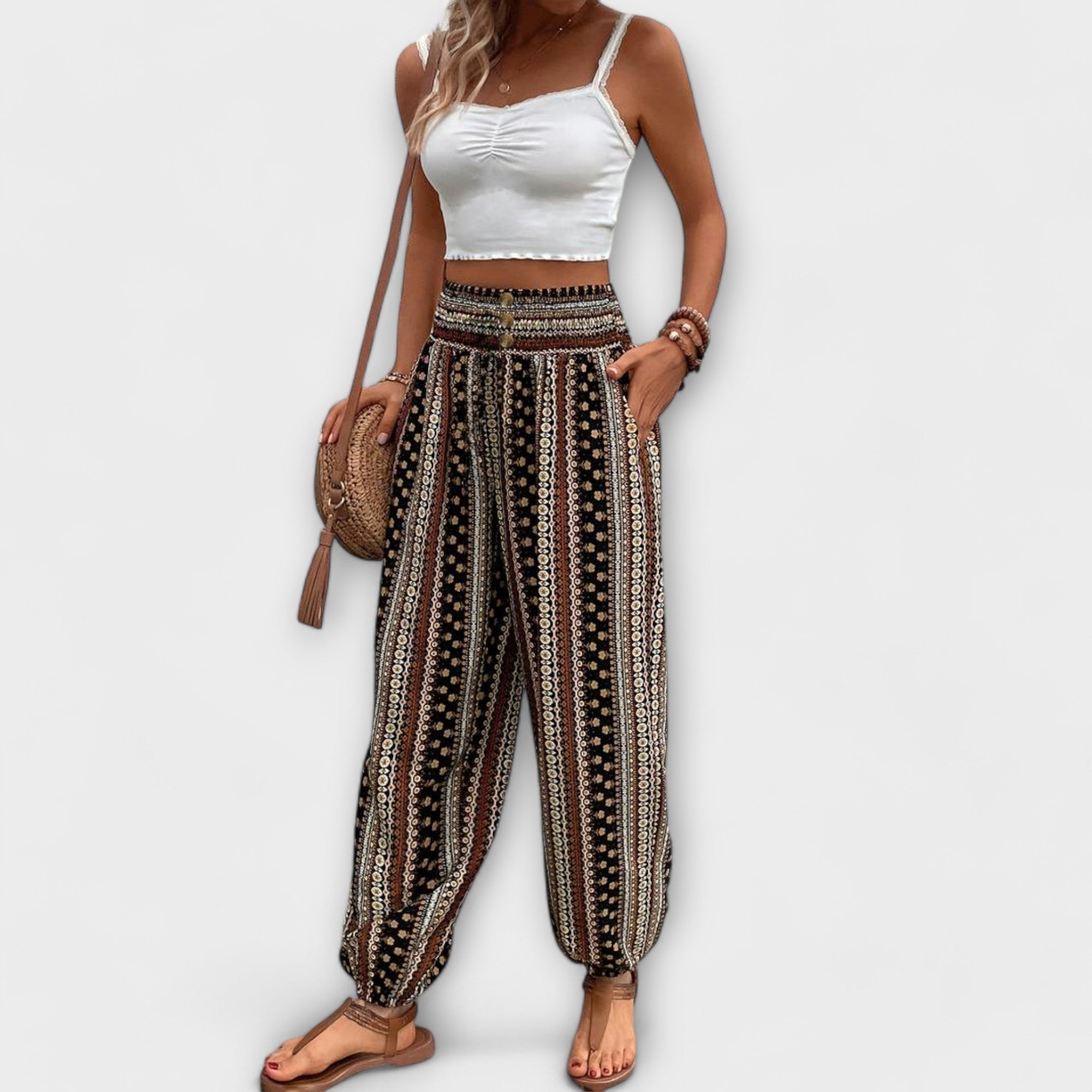 Pantalones con estampado folklórico LuvaModa
