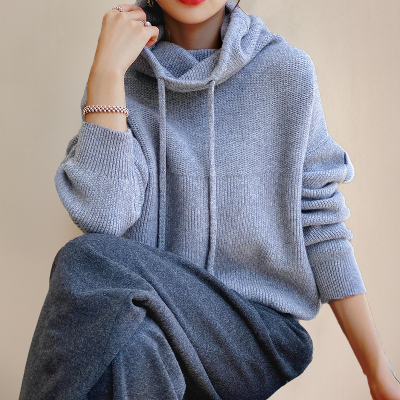 Amina - Sudadera con capucha de merino de lujo Luvamoda
