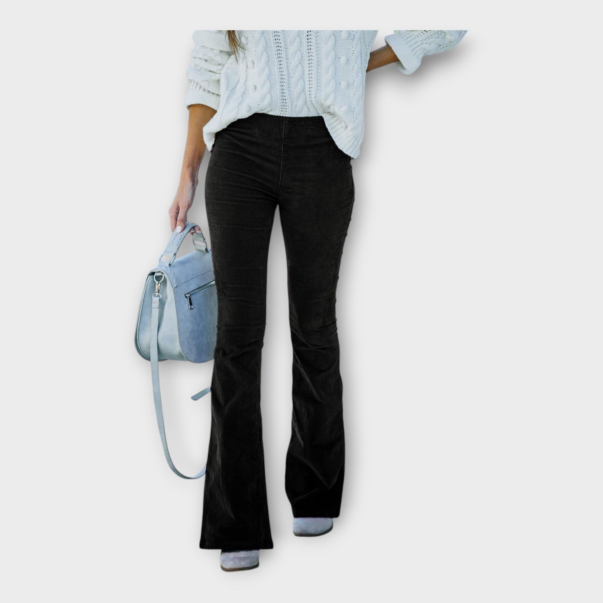 Pantalones elegantes con corte acampanado LuvaModa