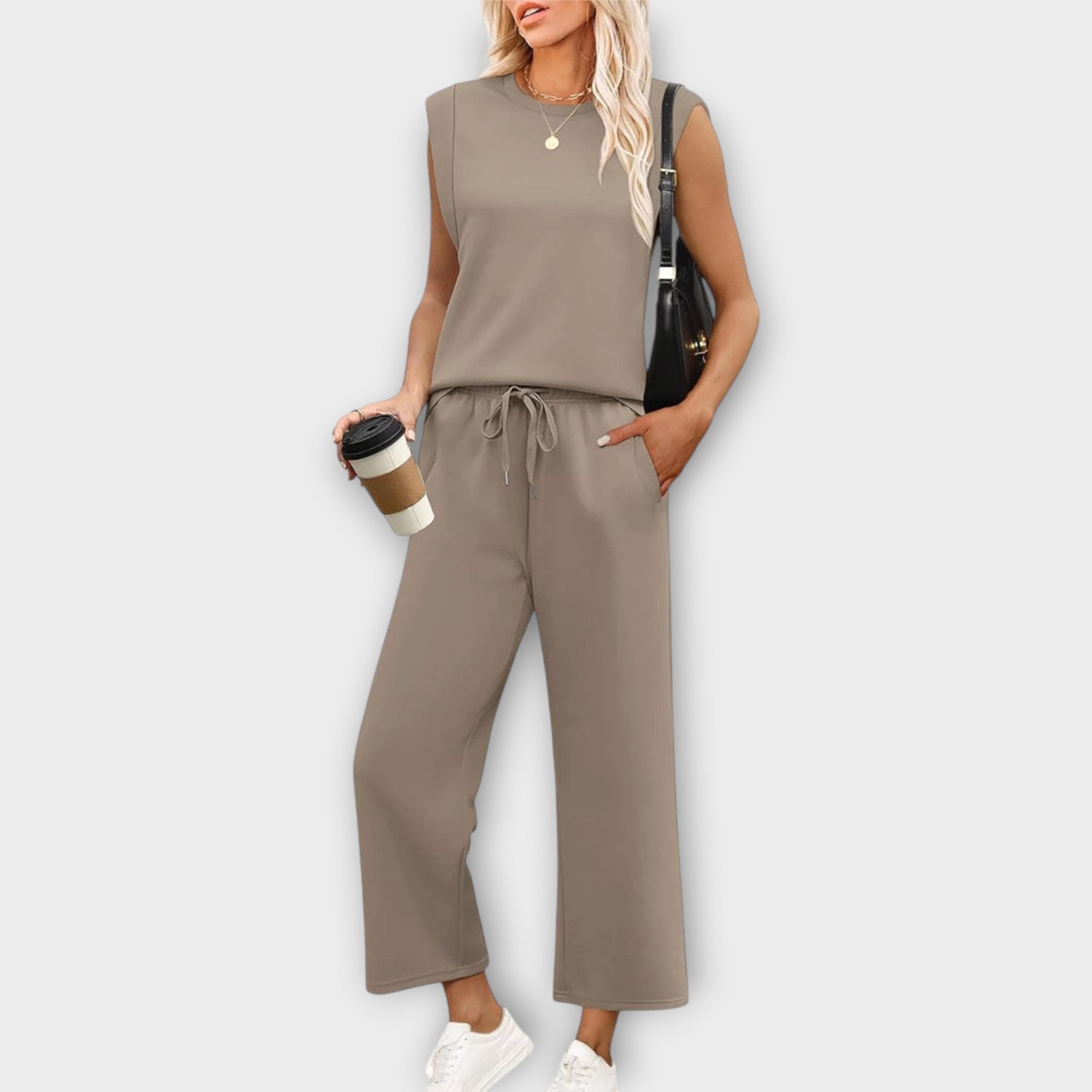 Conjunto de mujer: suave, elegante y con estilo. LuvaModa