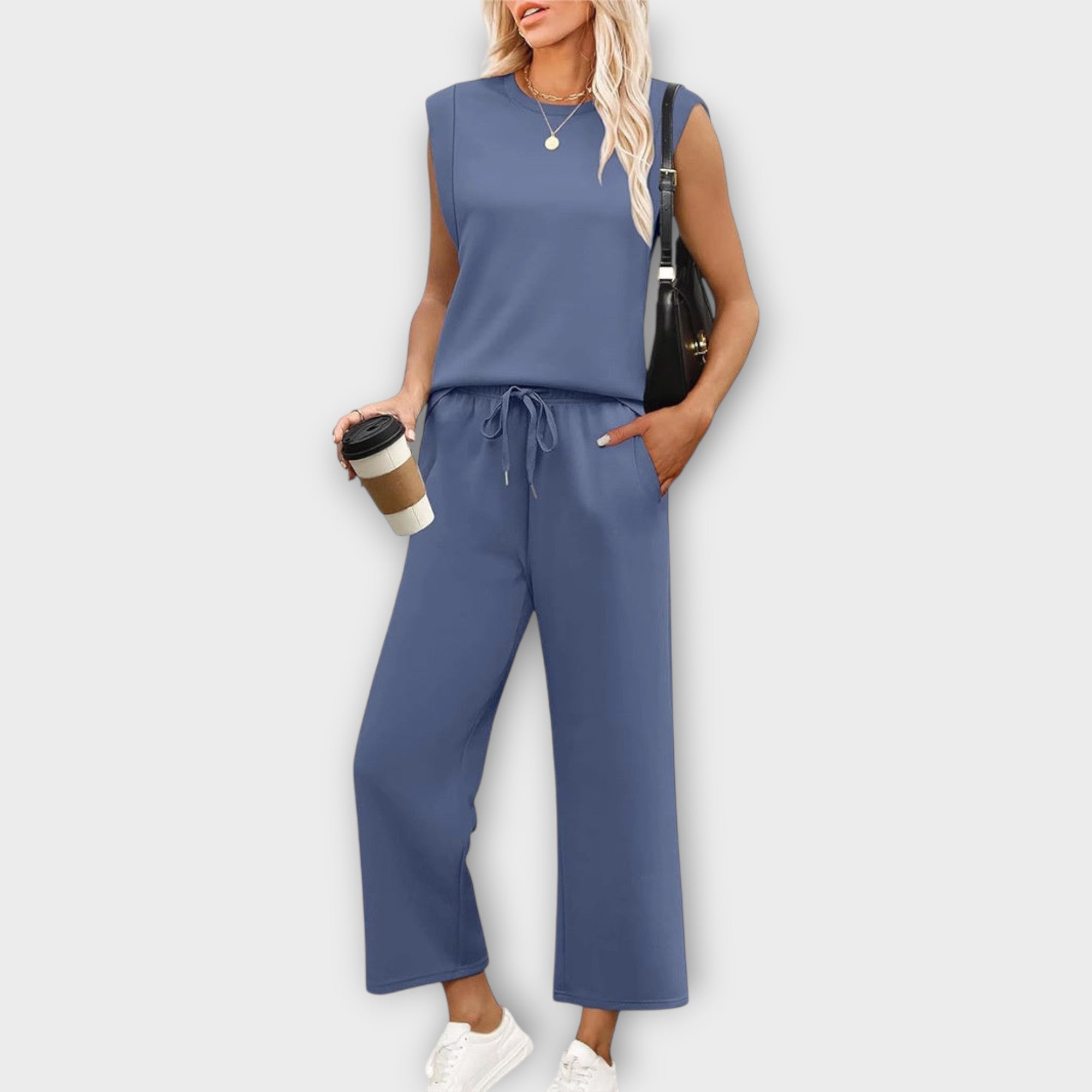 Conjunto de mujer: suave, elegante y con estilo. LuvaModa