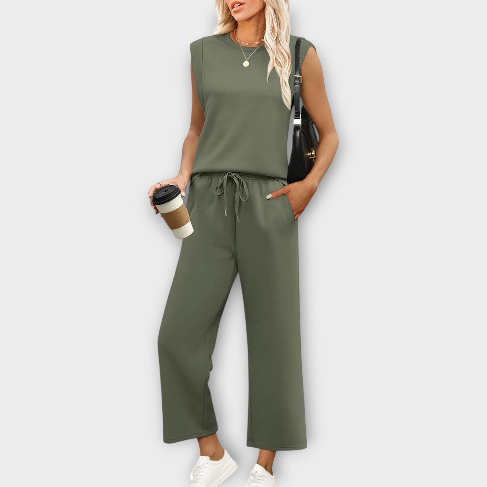 Conjunto de mujer: suave, elegante y con estilo. LuvaModa