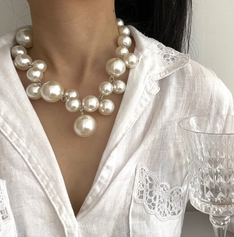 Encantador collar con perlas LuvaModa
