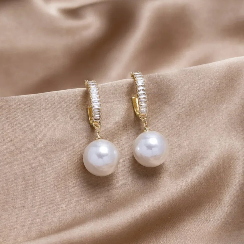 Elegantes pendientes con perlas y circonitas LuvaModa