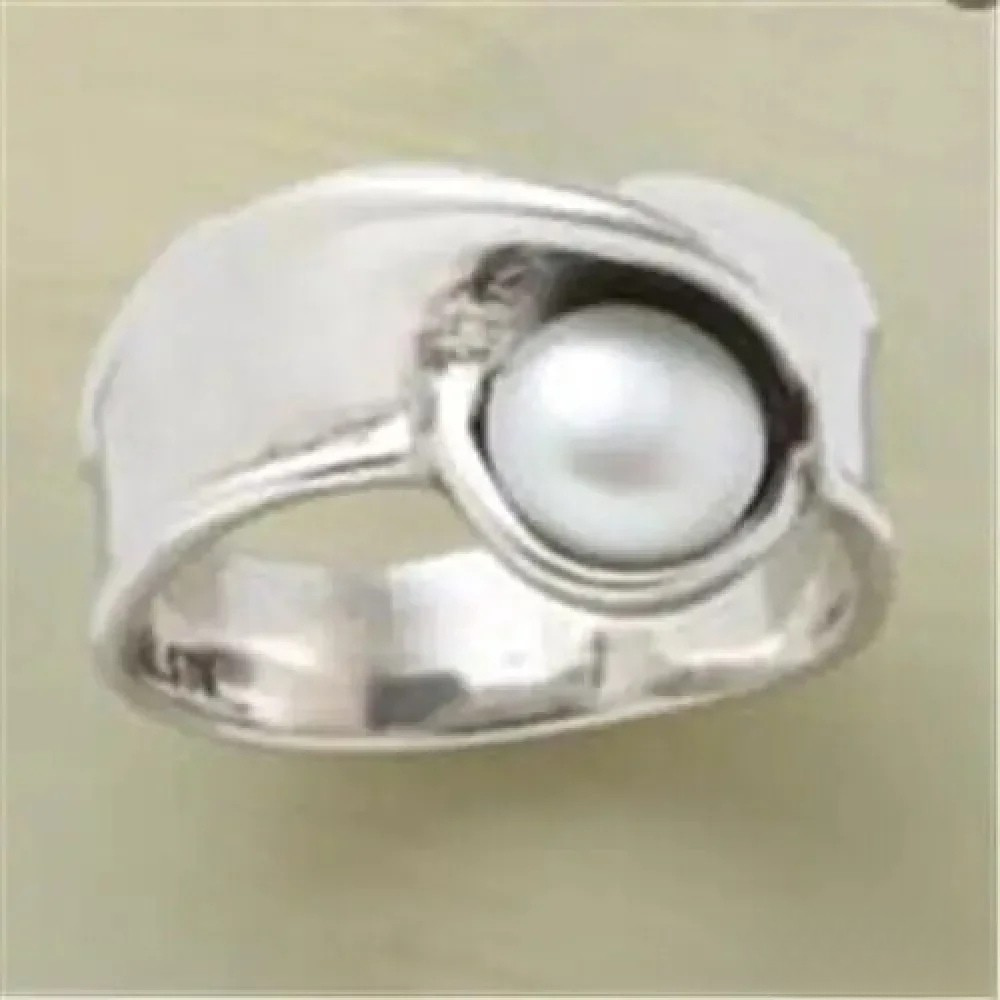 Anillo retro con perlas LuvaModa