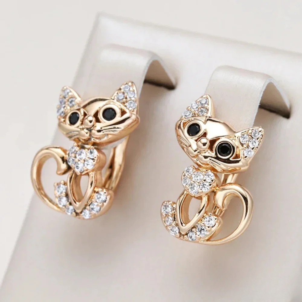 Elegantes pendientes de gato con circonitas LuvaModa