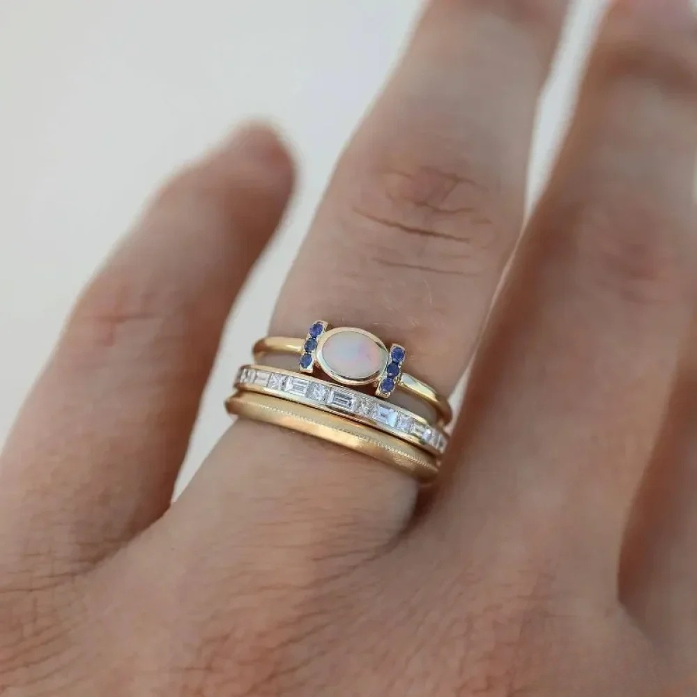 Anillo vintage de ópalo dorado LuvaModa