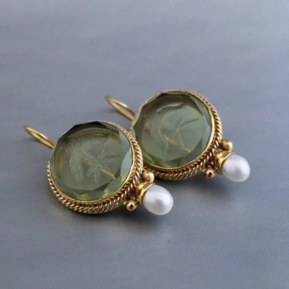 Pendientes redondos vintage con piedra verde LuvaModa