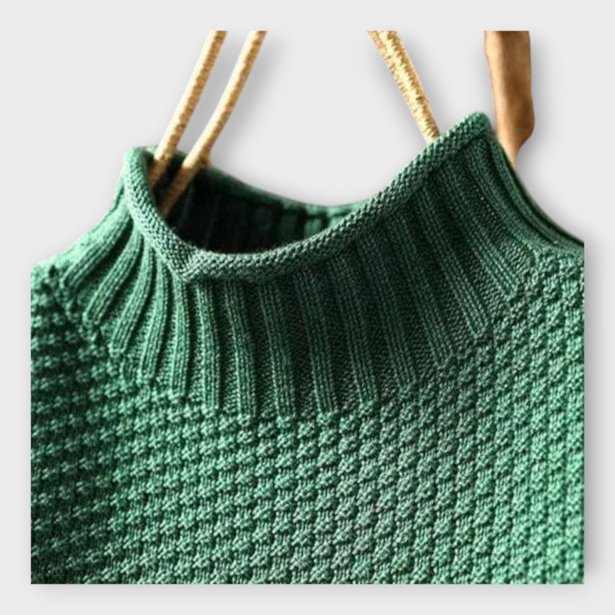 Suéter de punto con cuello alto Luvamoda