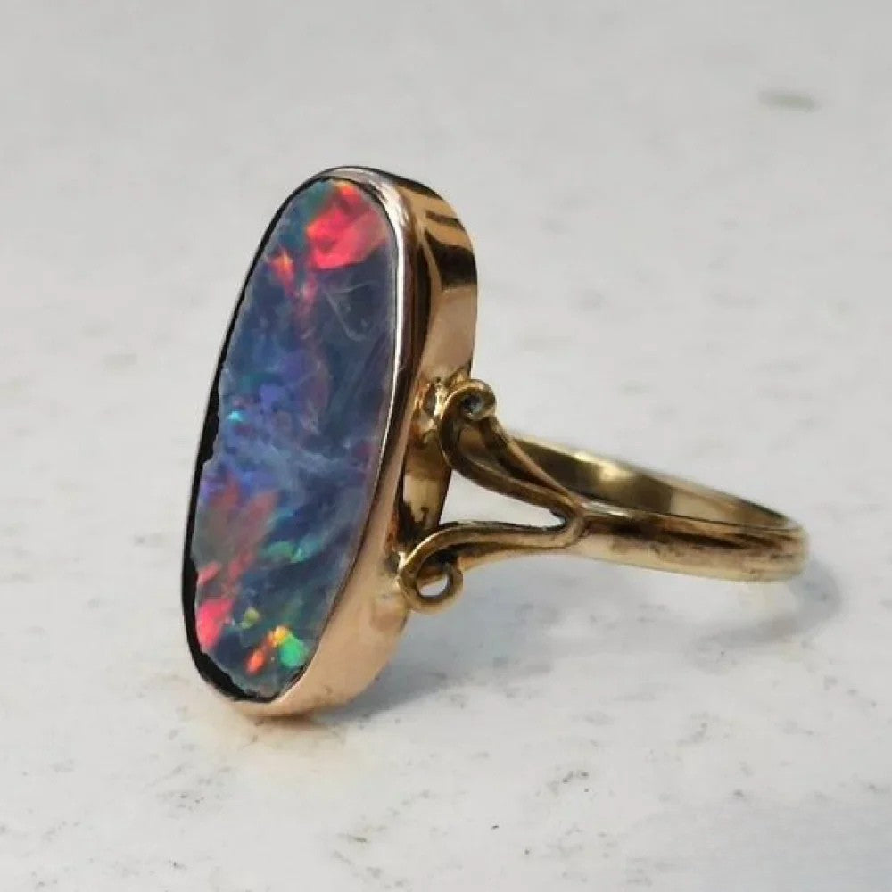 Anillo retro con borde de ópalo LuvaModa
