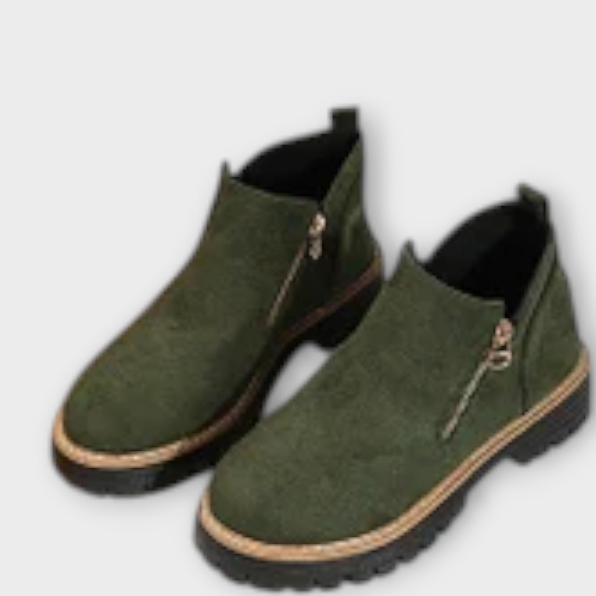 Botas con un diseño elegante y un ajuste cómodo LuvaModa