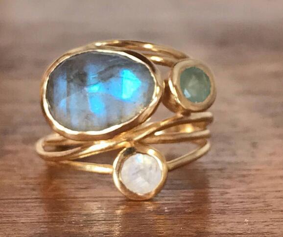 Anillo vintage con ópalo azul LuvaModa