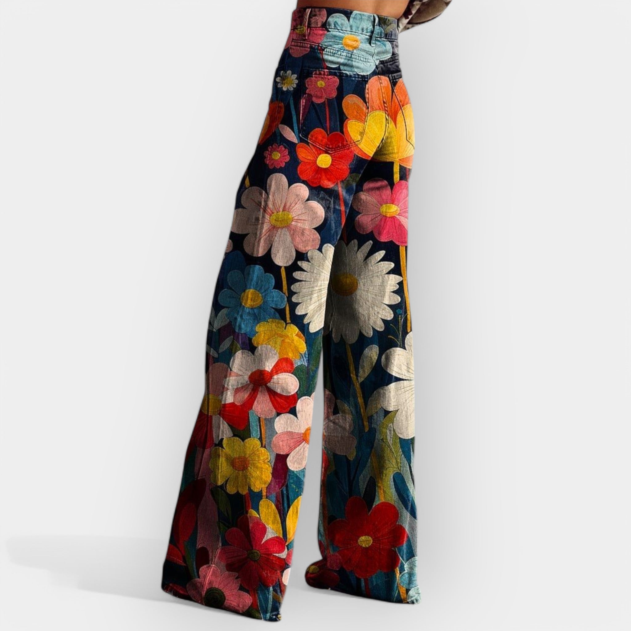 Pantalones anchos con estampado floral LuvaModa